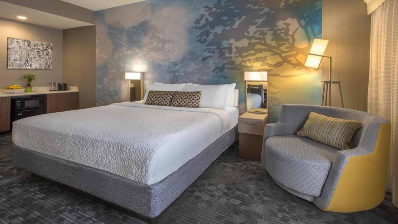 Courtyard By Marriott Cleveland Westlake Extérieur photo