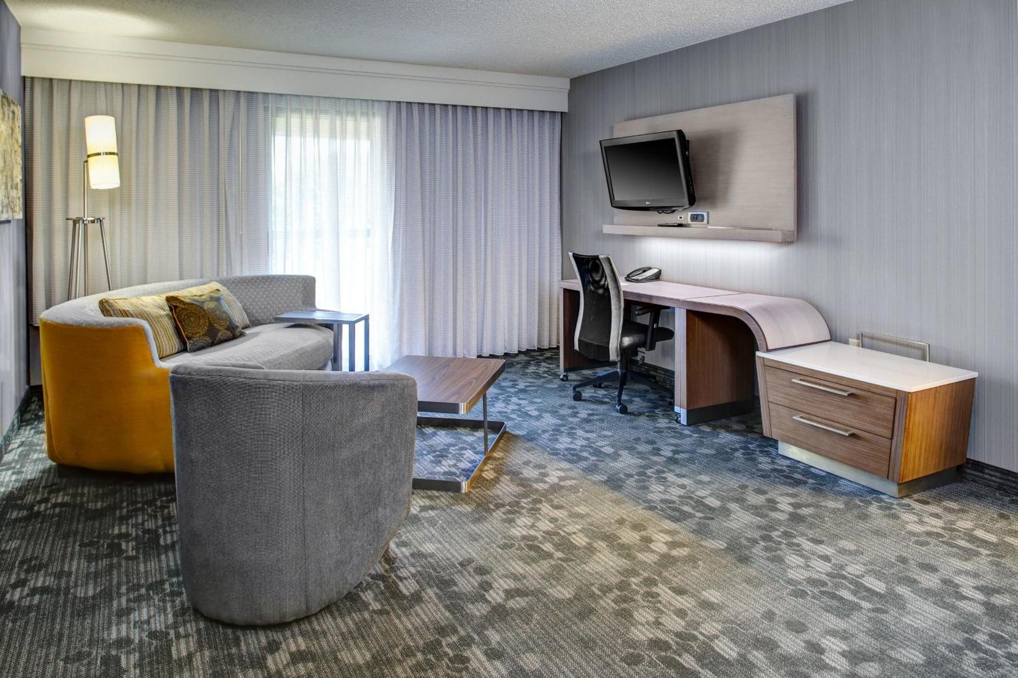Courtyard By Marriott Cleveland Westlake Extérieur photo