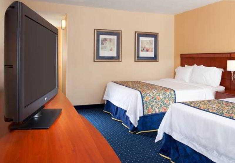 Courtyard By Marriott Cleveland Westlake Extérieur photo